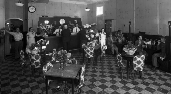 The original Jack Fry's bar and dining room in 1938 had a rather different vibe from today's upscale bistro. (Image from U of L Photo Archive.)